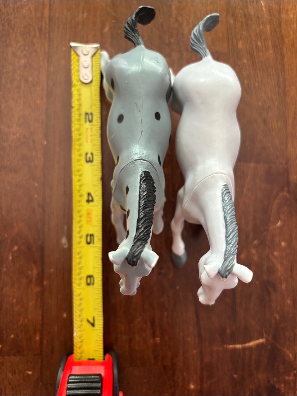Toy horses a white and black spotted Appaloosa stallion & a white/gray trotting - Picture 5 of 5